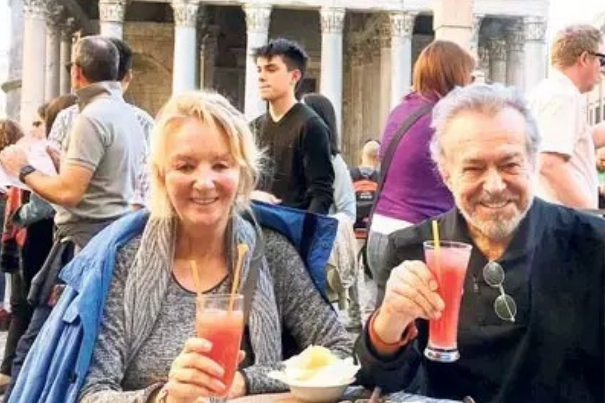 Usta gazeteci Güneri Civaoğlu'nun mirasını eşi Canan Civaoğlu'na bırakmasına, yeğenleri vasiyetnamenin iptali davası açtı