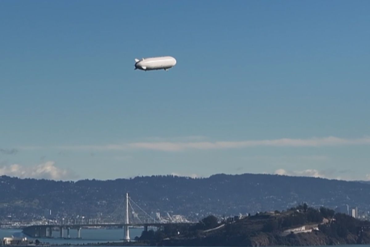 Dünyanın en büyük hava aracı Pathfinder 1 San Francisco'da görüntülendi