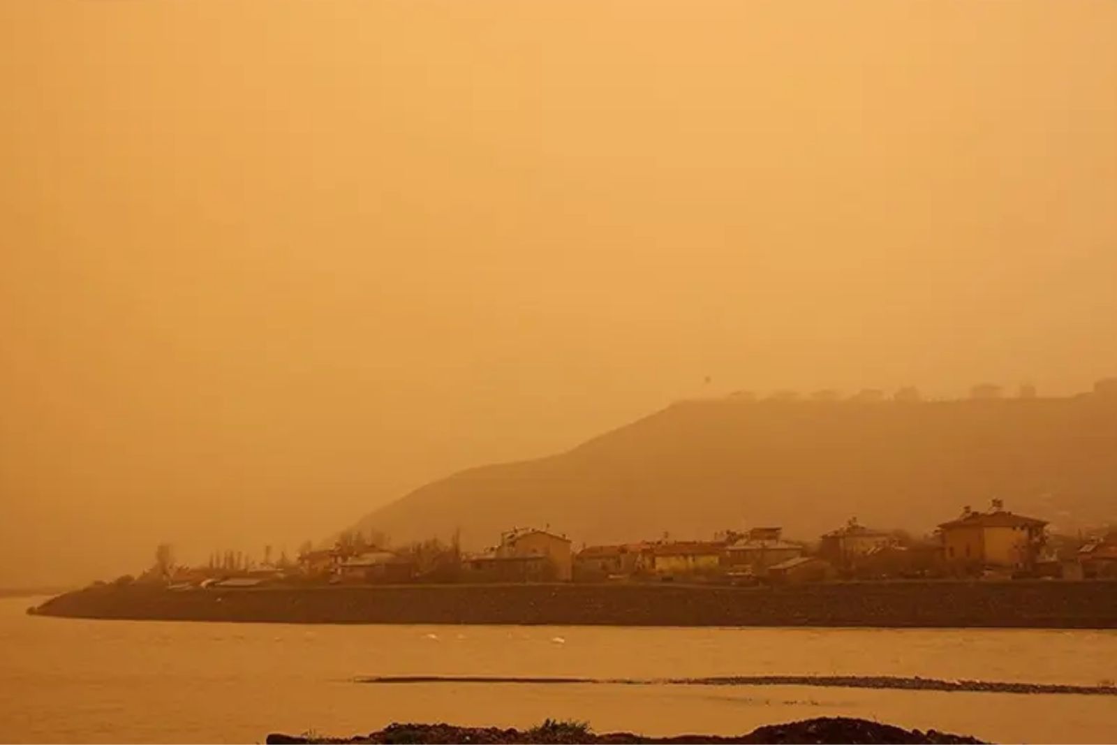 Medine'den ülkemize çöl tozları gelecek, Meteoroloji'den lodos uyarısı