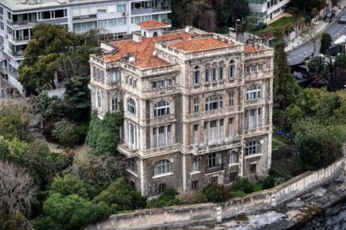 Dünyanın en pahalı evleri arasında gösterilen 23 odalı Zeki Paşa Yalısı İstanbul’da satışa sunuldu
