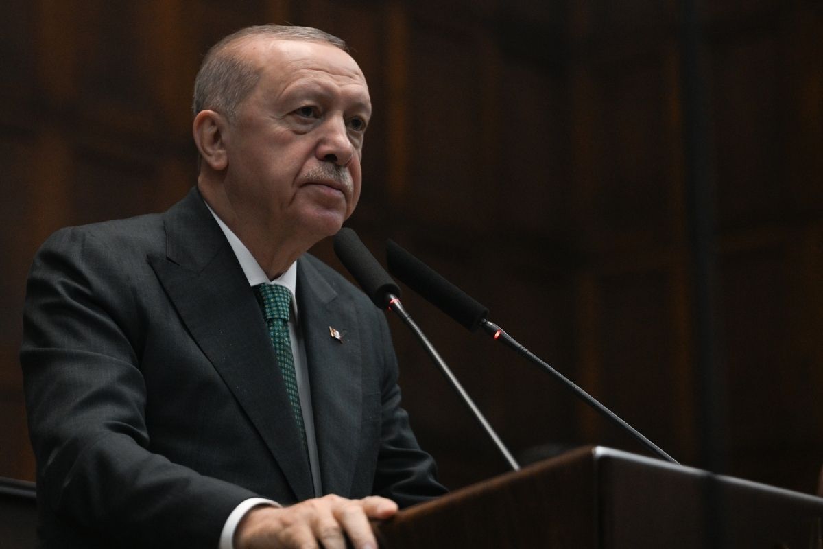 Cumhurbaşkanı Erdoğan, 2035'e kadar güneş ve rüzgâr enerjisi kapasitesinin 4 katına çıkarılacağını söyledi