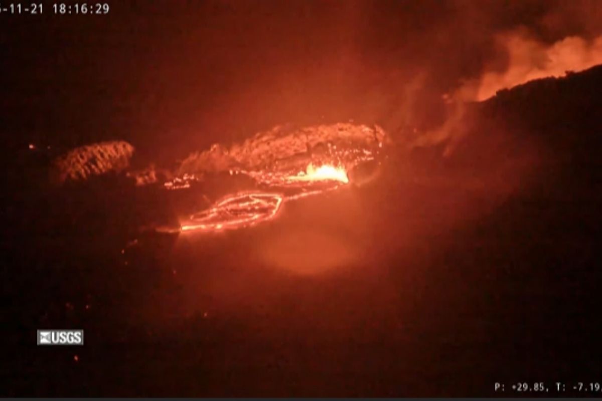 Hawaii'de Kilauea Yanardağı yeniden lav püskürtüyor, kritik süreç başladı