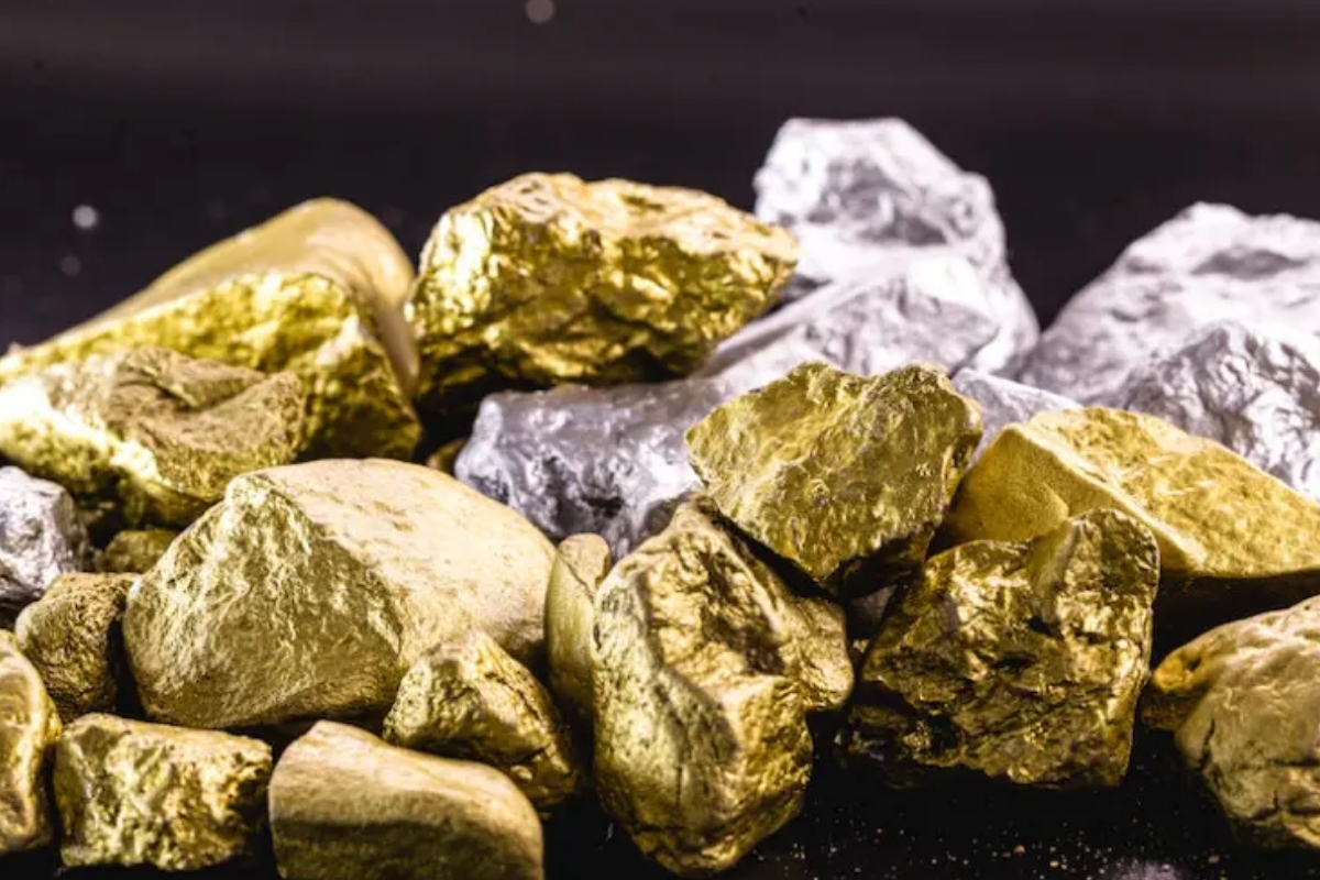 Kıymetli maden faaliyetinde bulunan şirketlerin izin ücretleriyle ilgili düzenleme yapıldı