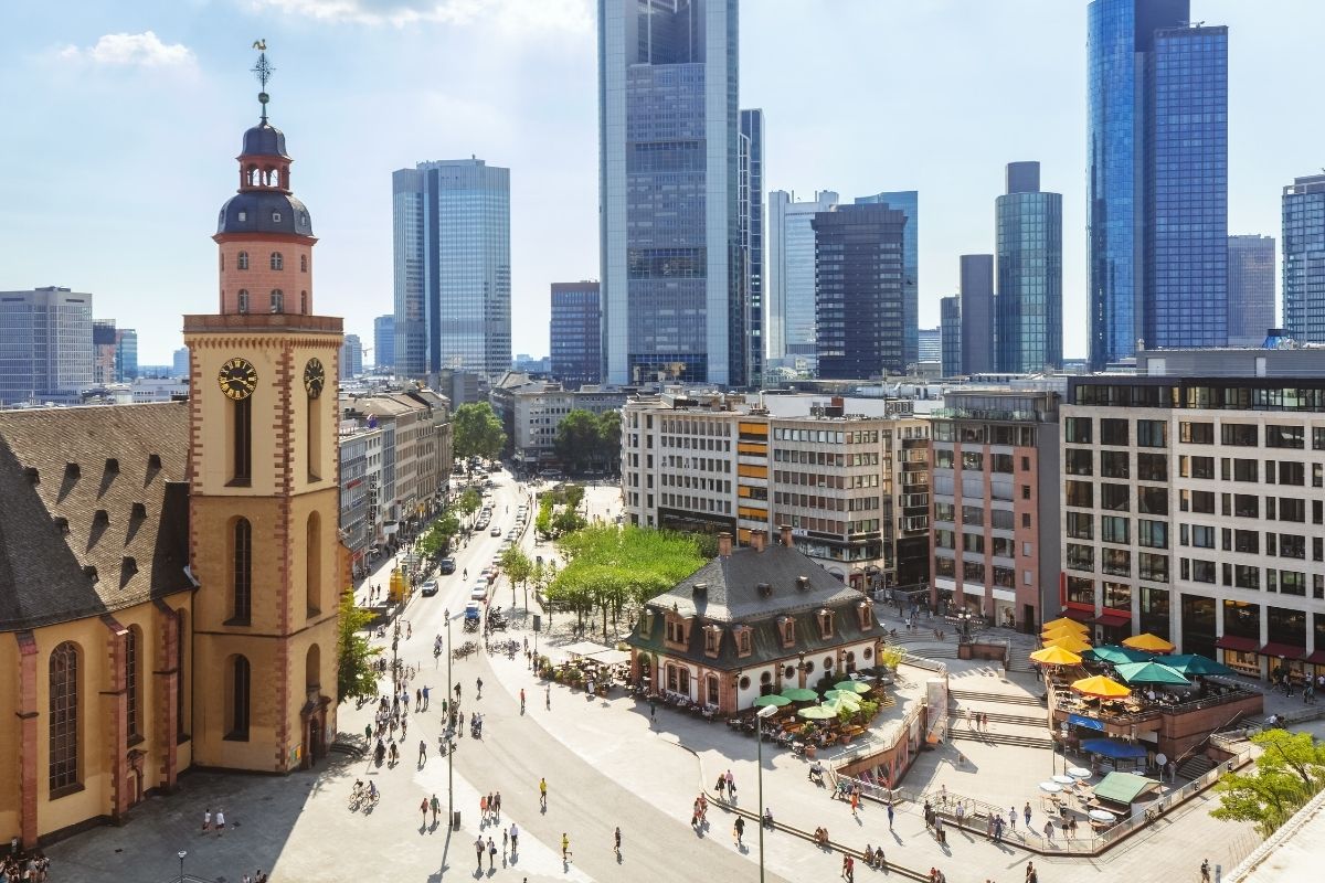 Alman iş dünyasının ekonomiye güveni kasım ayında beklentinin aksine azaldı