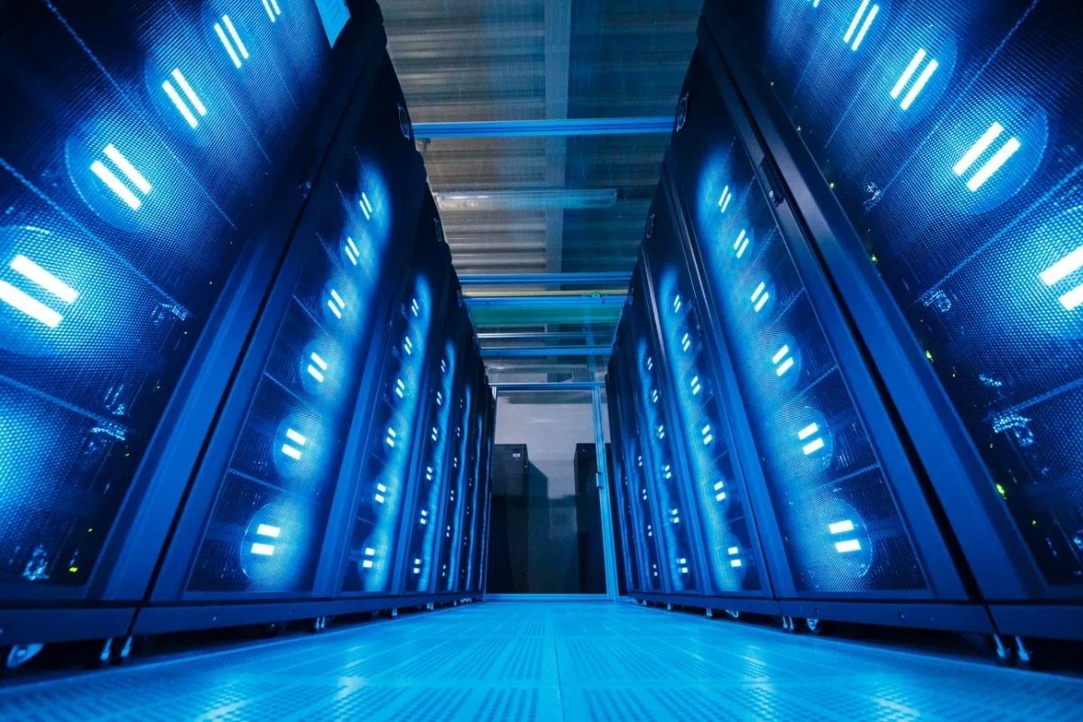 Amazon, ABD için yapay zeka ve süper bilgisayar altyapısına 50 milyar dolara kadar yatırım yapacak