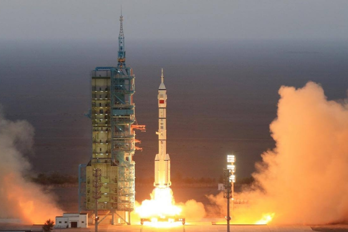 Çin Şıncou-22 personel mekiğini Tiengong Uzay İstasyonu’na fırlattı