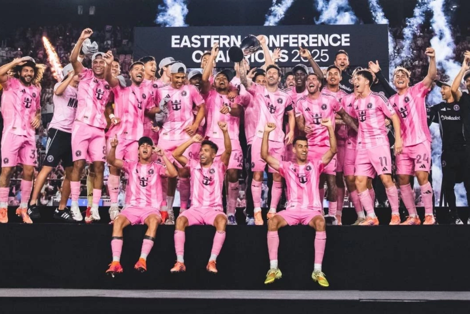 Futbolcu Lionel Messi kariyerindeki 47'nci kupasını Miami ile kaldırdı