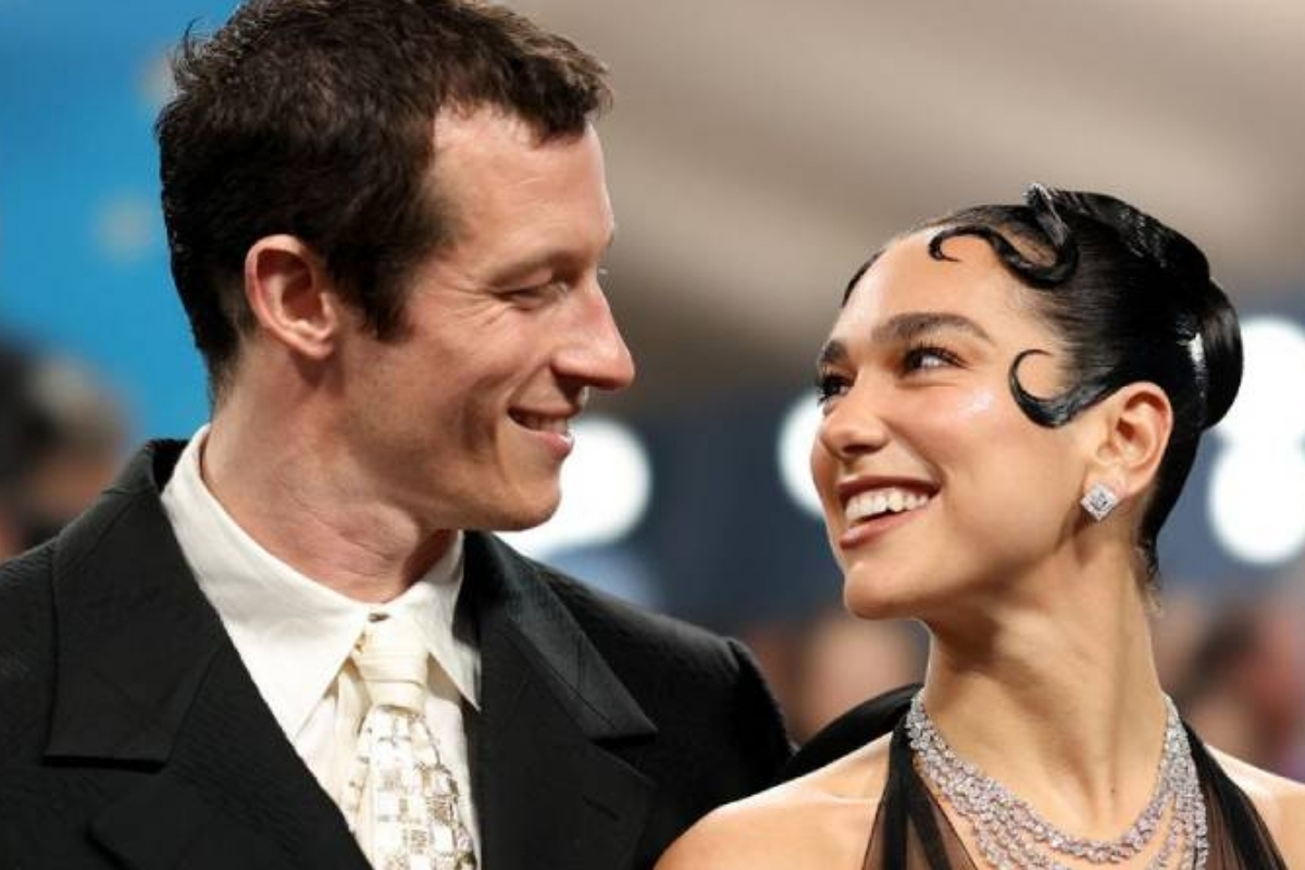 Dua Lipa'nın nişanlısı Callum Turner Daniel Craig'den boşalan James Bond rolü için favori gösteriliyor