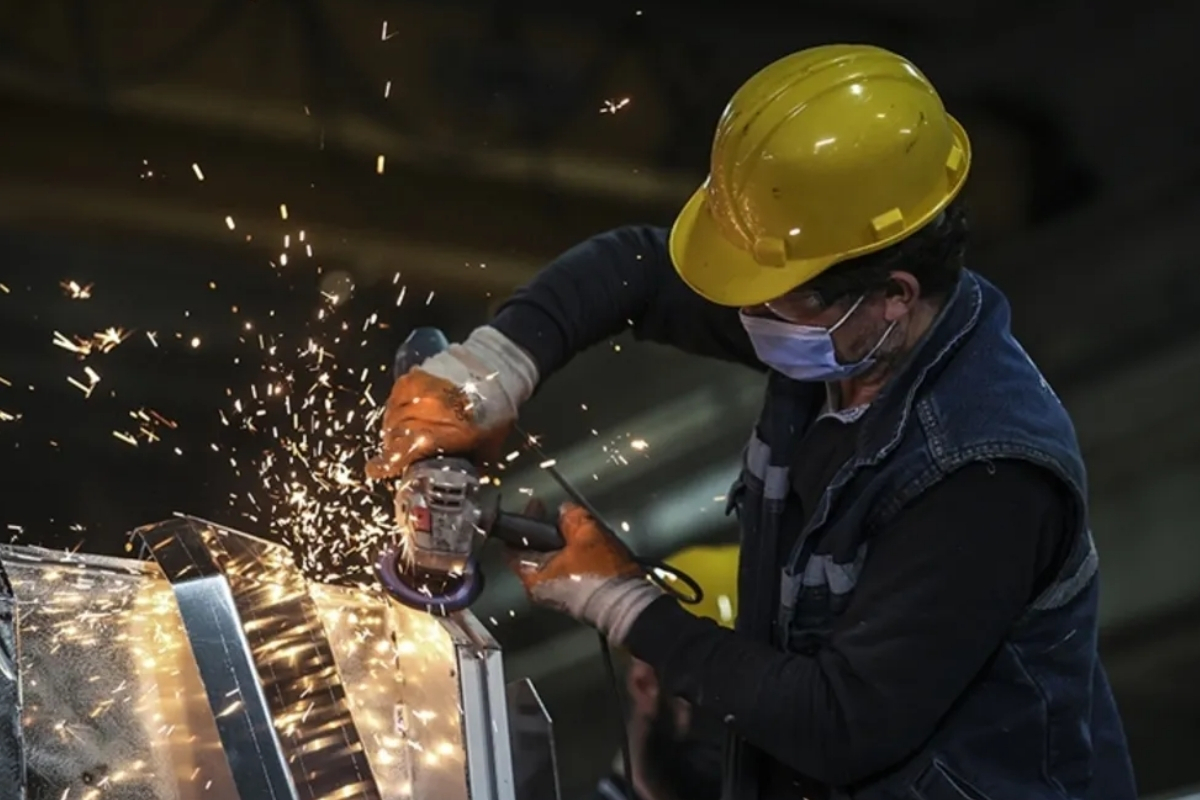 İSO PMI kasımda artış gösterdi, üretim gerilemesi yavaşladı