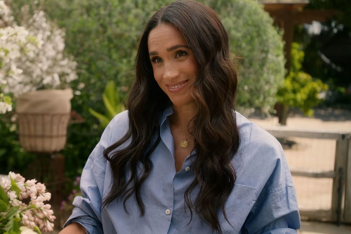 Meghan Markle'a Şükran Günü’nde hazırladığı hindi görüntüleri nedeniyle 'Salmonella Sussex' lakabı takıldı