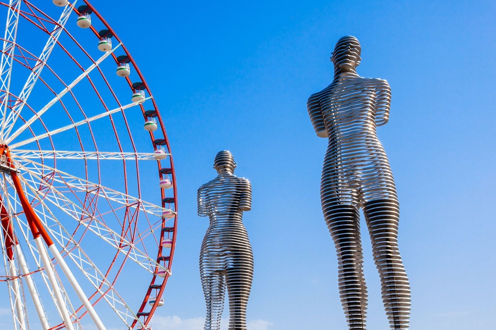 Gürcistan'a girmek için artık kimlik ve pasaport yeterli değil, sağlık sigortası şartı geldi