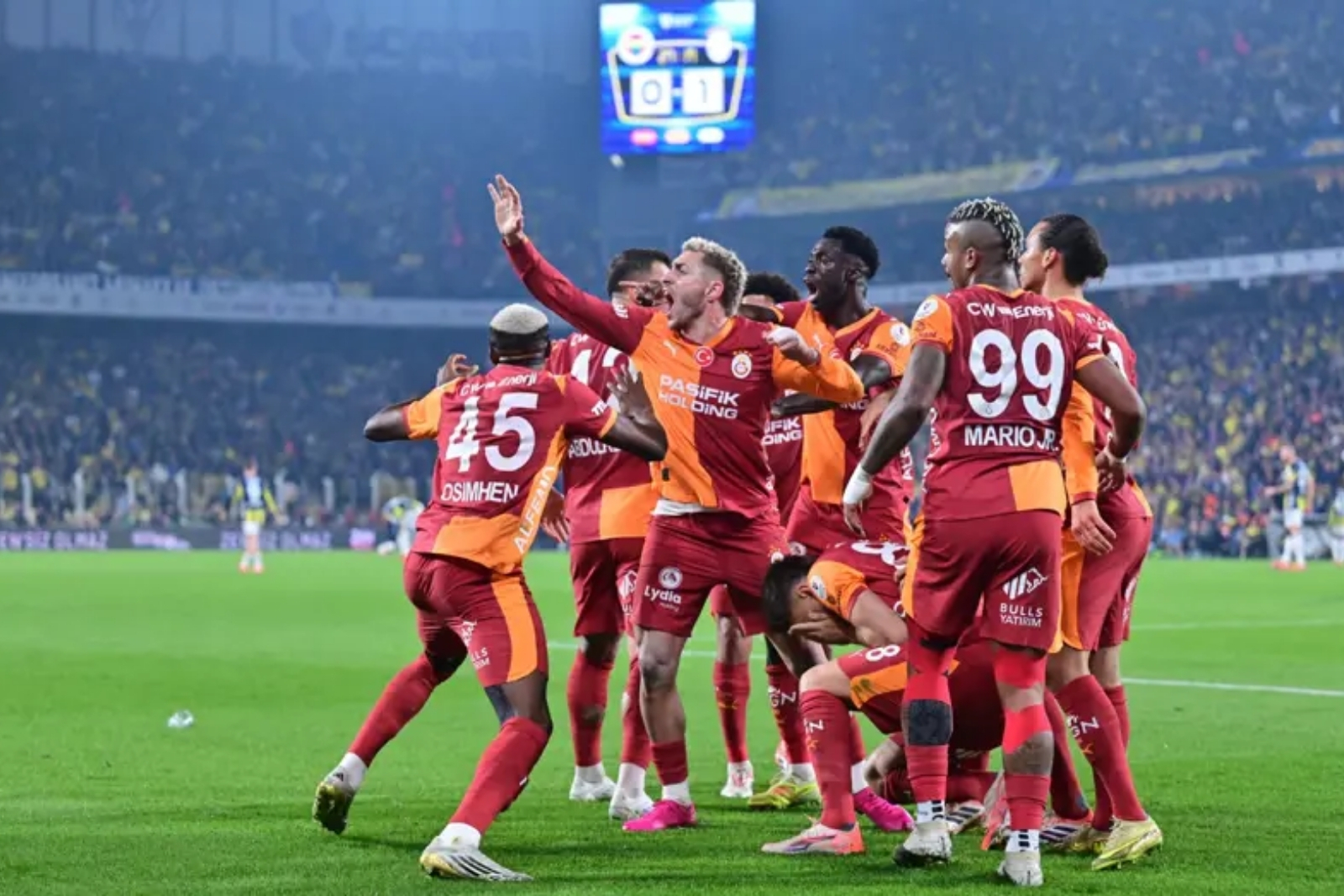 Kazımcan Karataş'ı çakmak atarak yaralayan kişiye gözaltı ve 1 yıl men