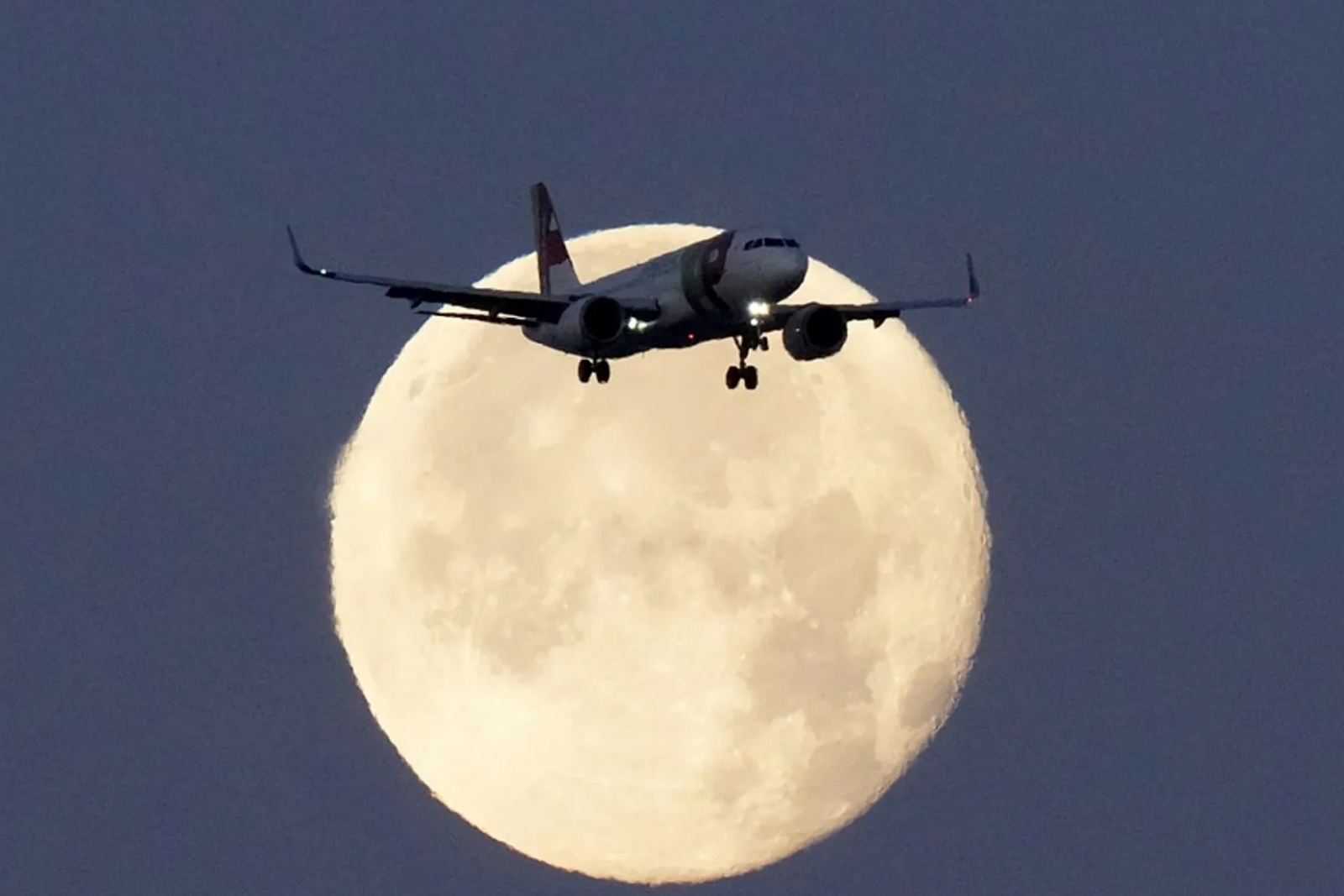 Airbus uçaklarında yaşanan yazılım krizi teslimatları da vurdu