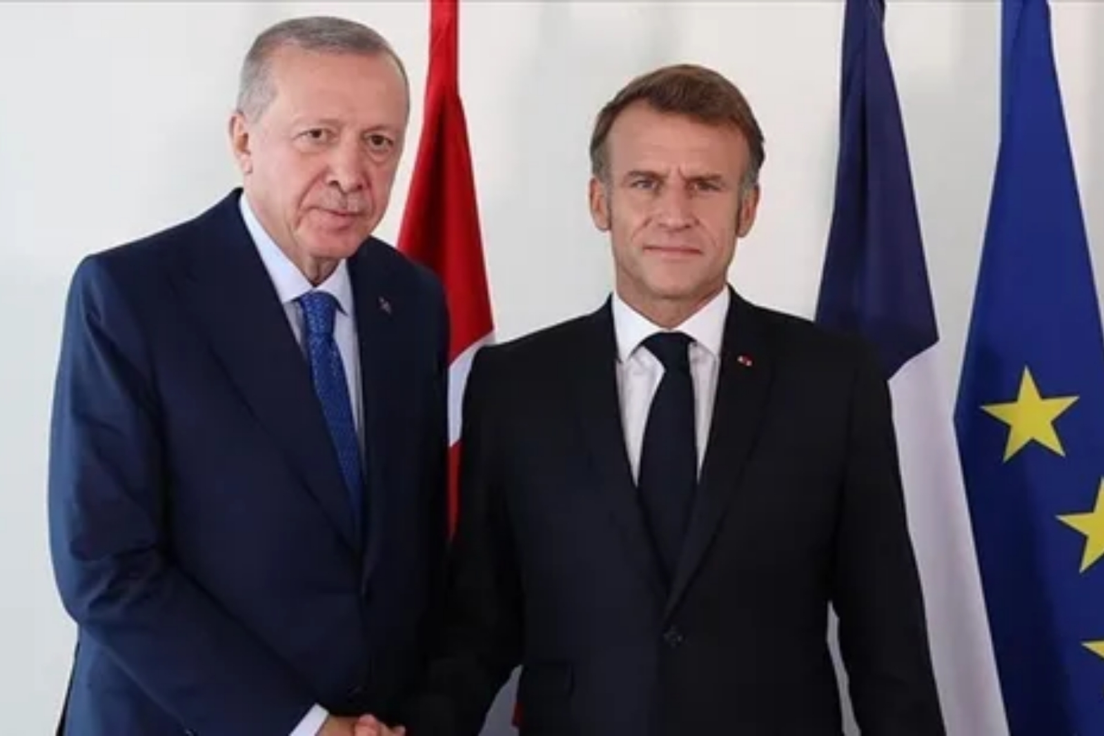 Cumhurbaşkanı Recep Tayyip Erdoğan Fransa Cumhurbaşkanı Emmanuel Macron ile görüştü