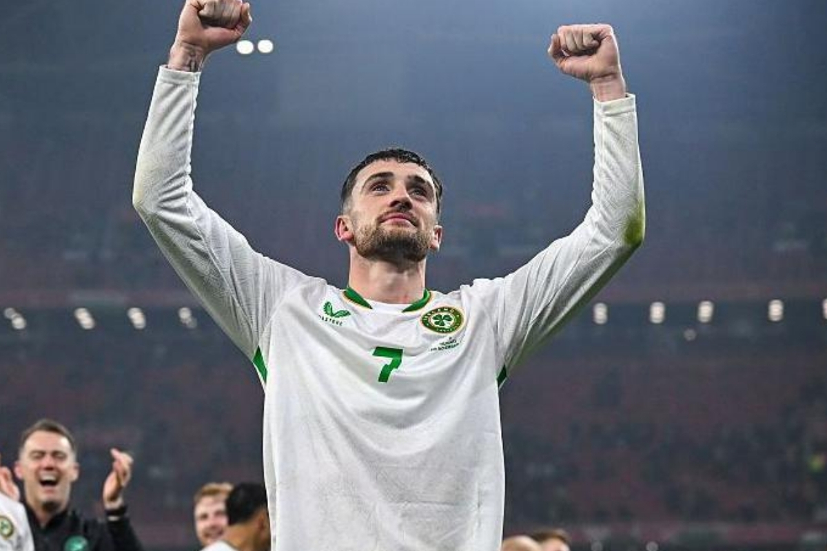 Fenerbahçe, ara transferde Troy Parrott için devrede