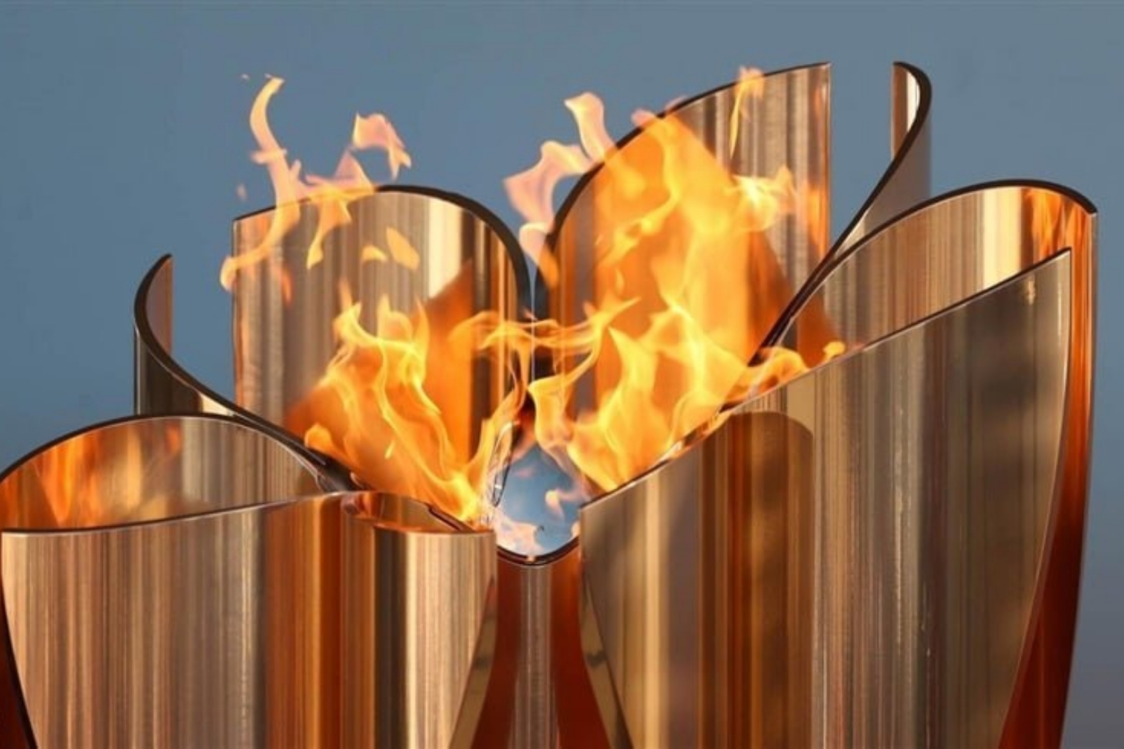 Milano Cortina 2026 Kış Olimpiyatları'nın meşalesi yandı