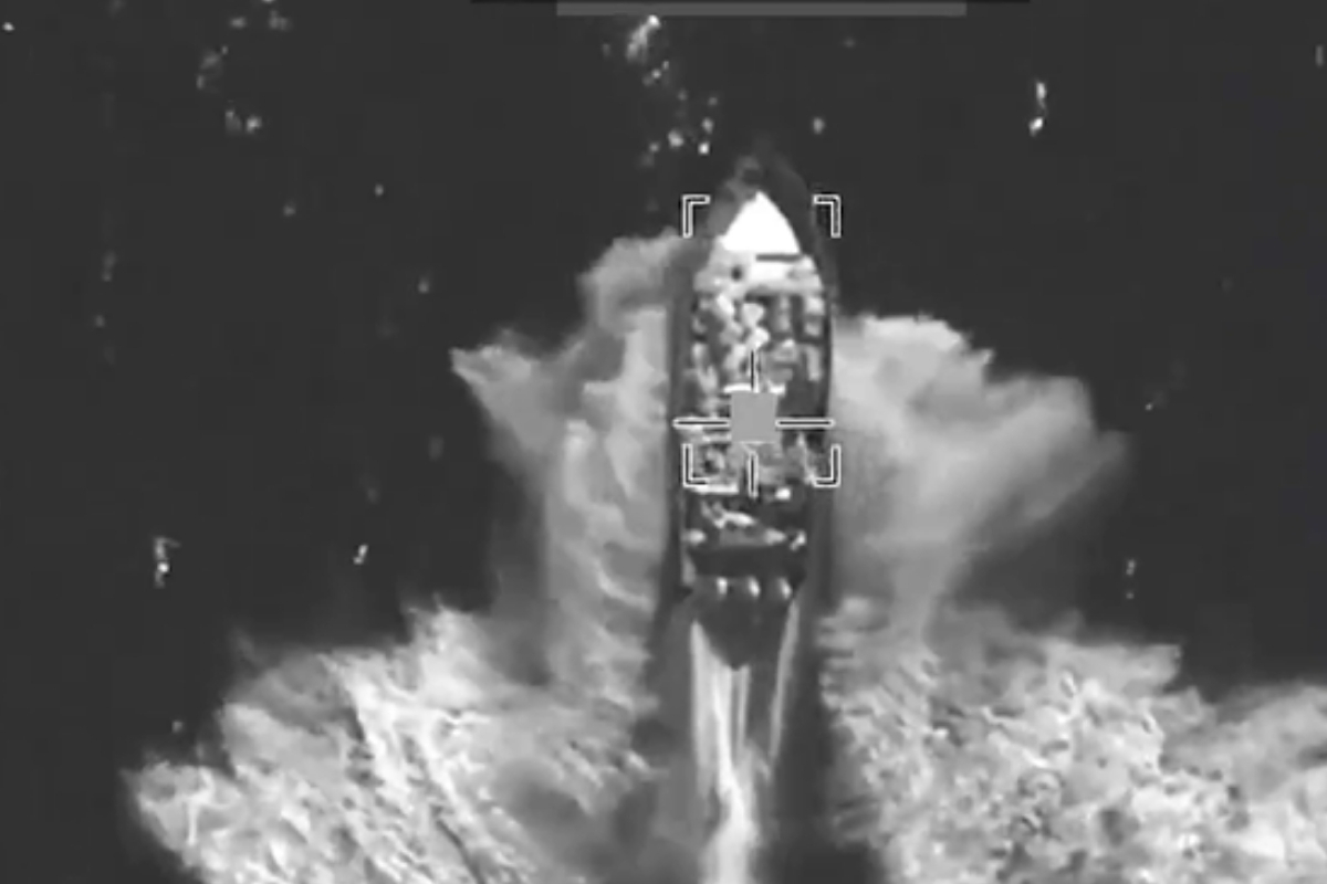 ABD, Doğu Pasifik'te uyuşturucu yüklü olduğu öne sürülen teknenin vurulduğunu açıkladı