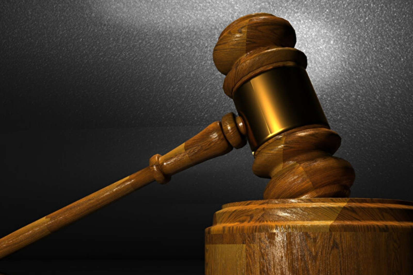 Yargıtay, eski eşe ucuz ve zavallı sözlerini hakaret saymadı