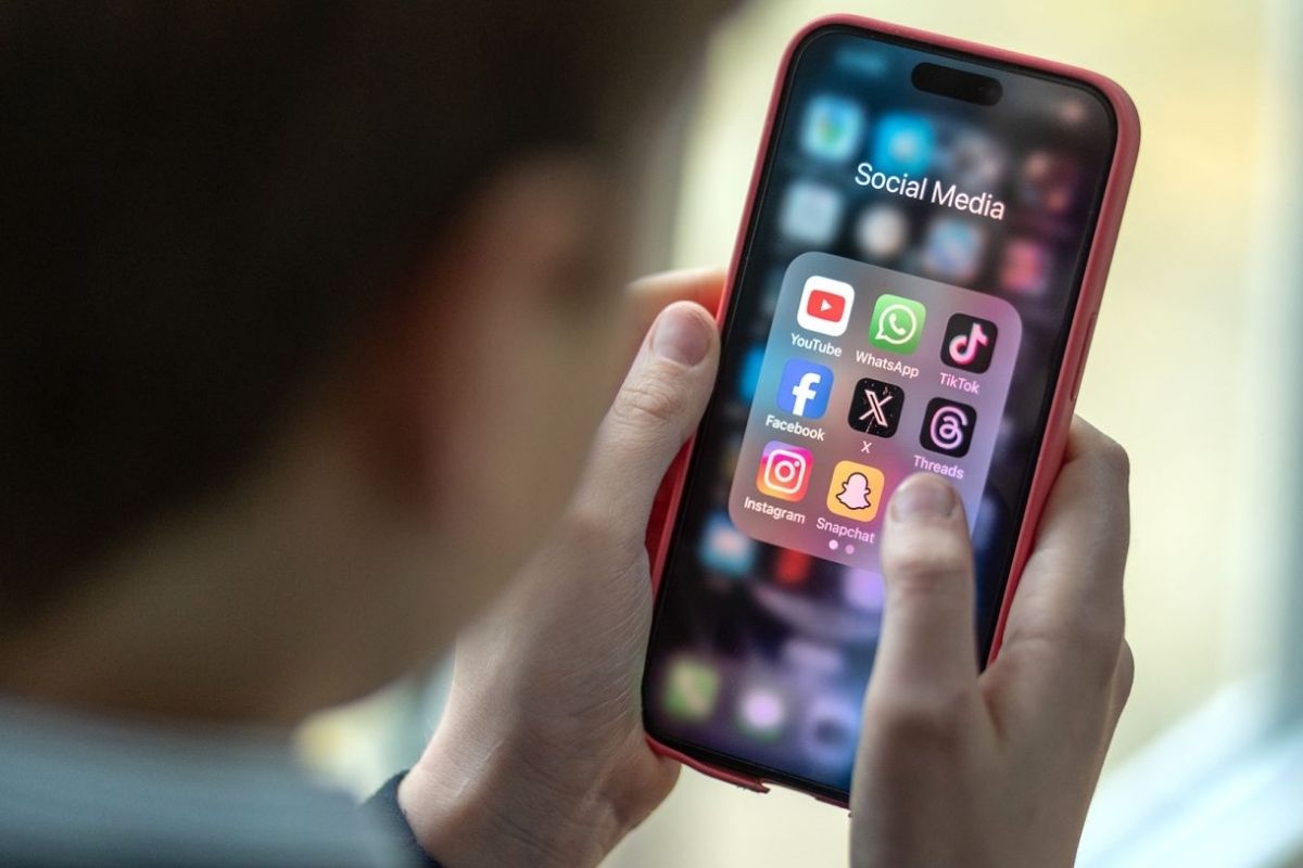 Avustralya'da 16 yaş altının sosyal medya erişimini yasaklayan kanun yürürlüğe girdi
