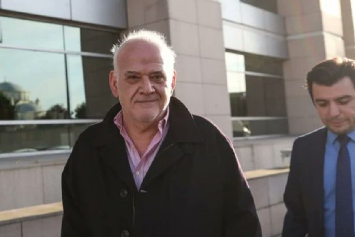 Kalp rahatsızlığı sonrası taburcu edilen Ahmet Çakar, futbolda bahis ve şike soruşturması kapsamında ifade vermek için adliyeye geldi