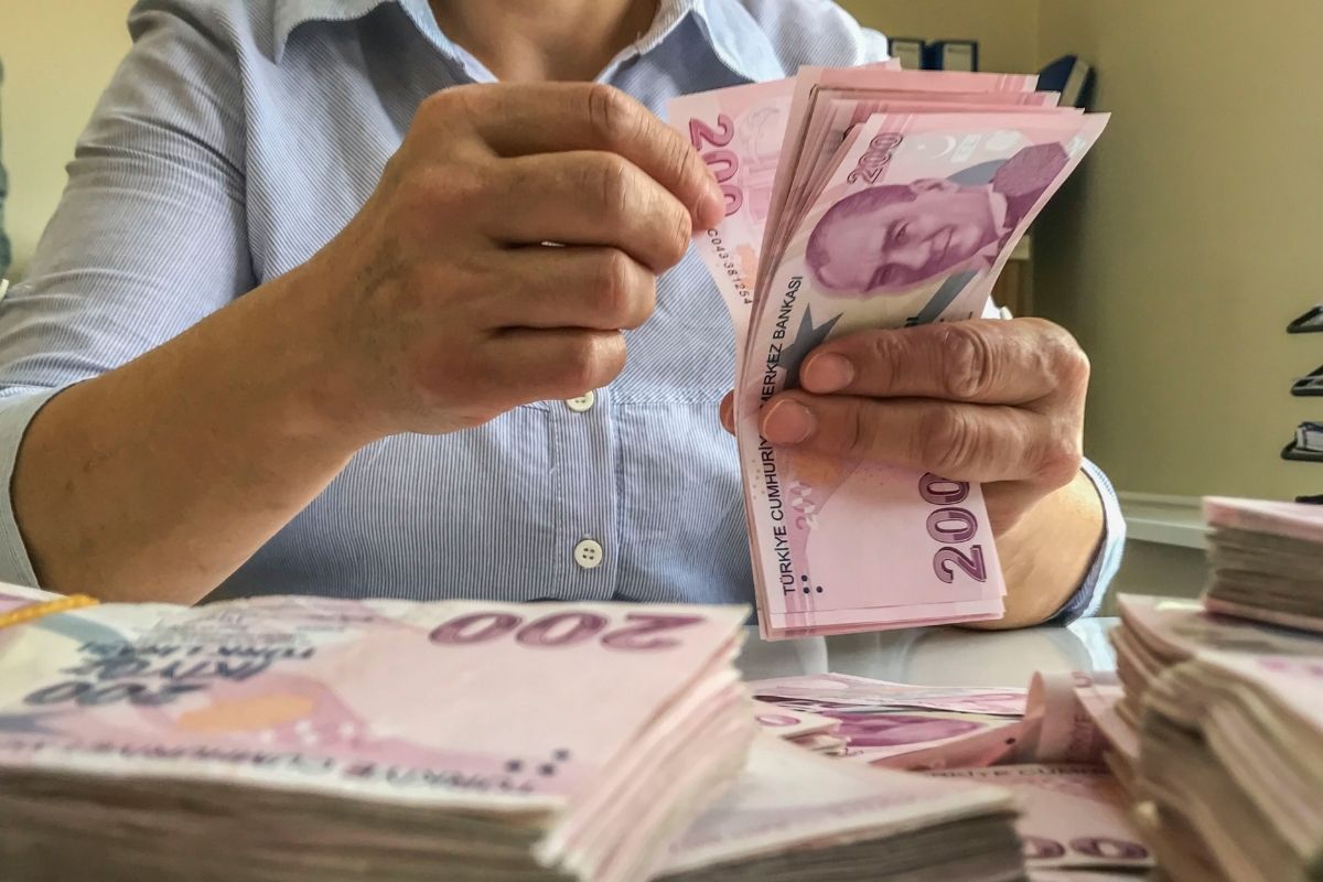 Merkezi yönetim bütçesi kasımda 169,5 milyar lira fazla verdi