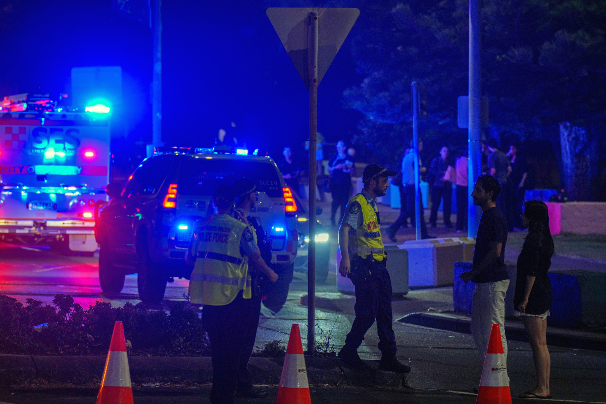 Sydney polisi Bondi Plajı'ndaki silahlı saldırının şifrelerini çözdü