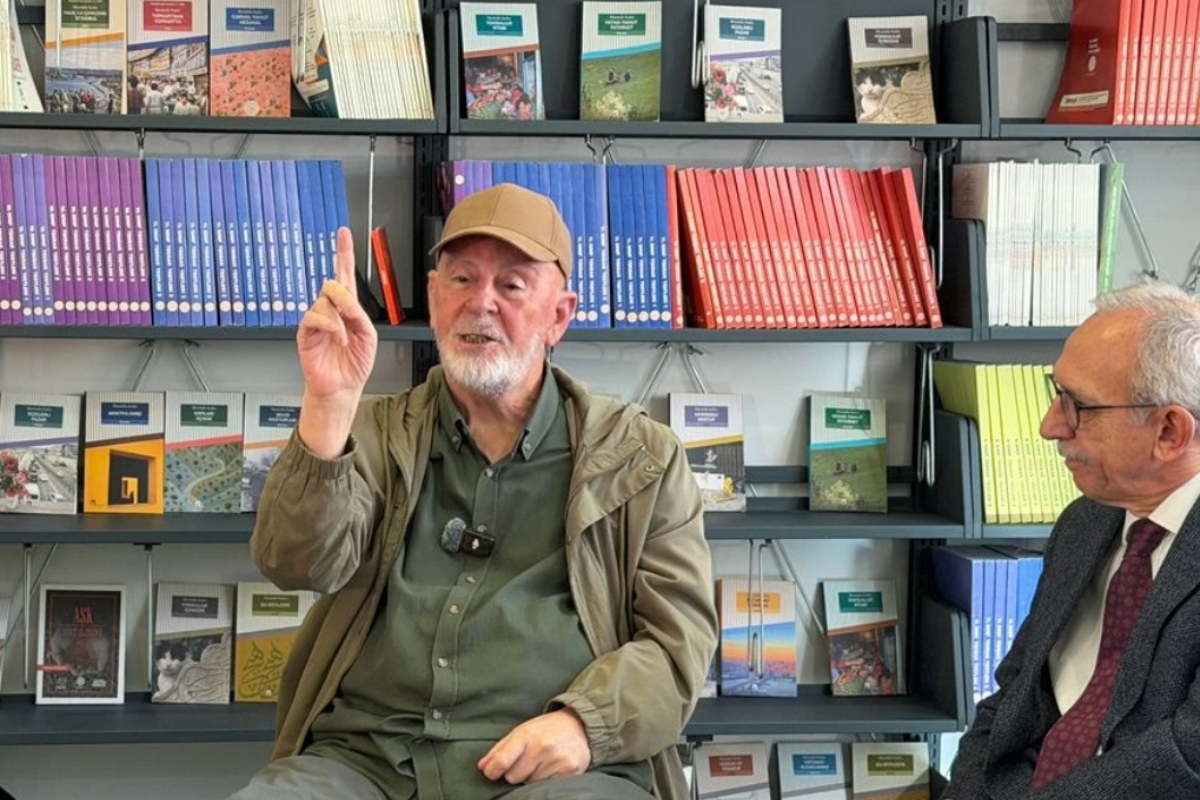 Yazar Mustafa Kutlu'ya Türk Dilinin Yaşayan Değeri ödülü verildi