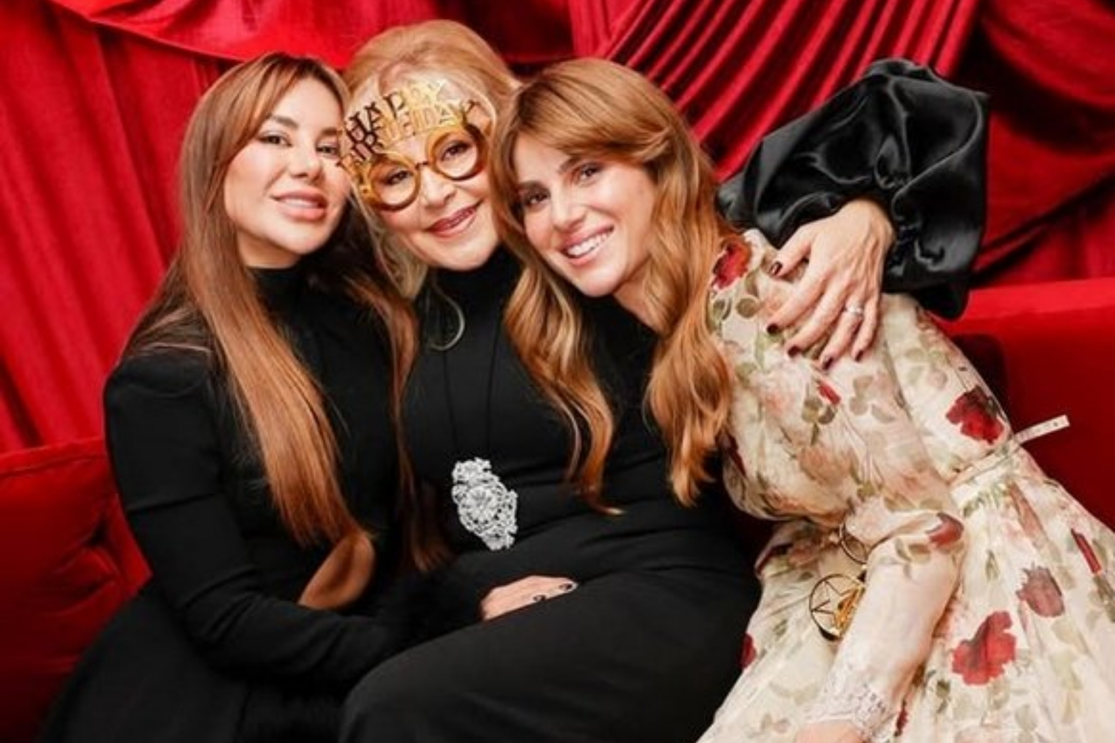 Demet Sabancı Çetindoğan'a bu kez de aile içinde kutlama