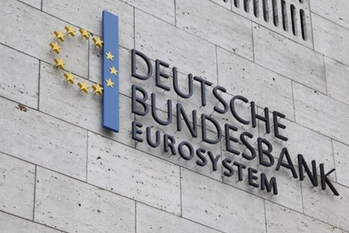 Bundesbank Almanya'nın 2026 yılı büyüme tahminini düşürürken enflasyon tahminini yükseltti