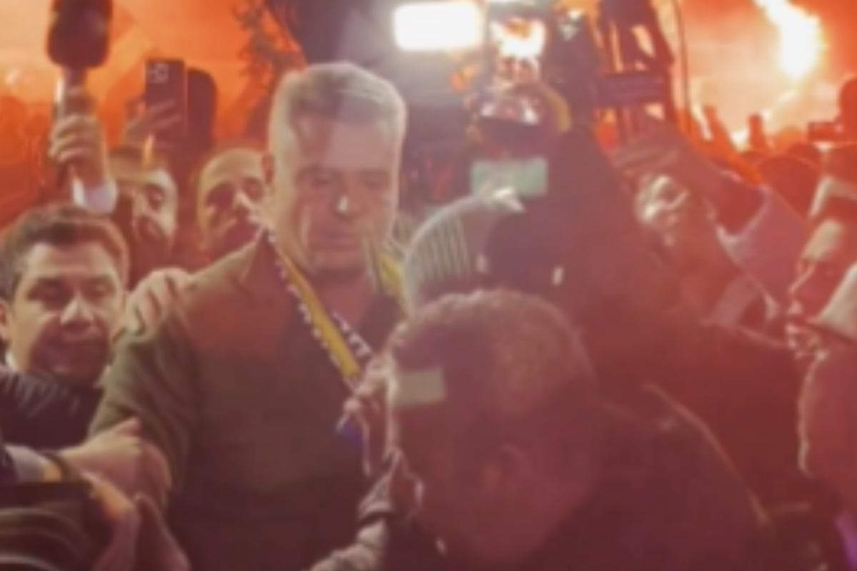 Uyuşturucu soruşturmasında şüpheli olarak çağrılan Sadettin Saran’ın uçağı gece yarısı Atatürk Havalimanı’na iniş yaptı