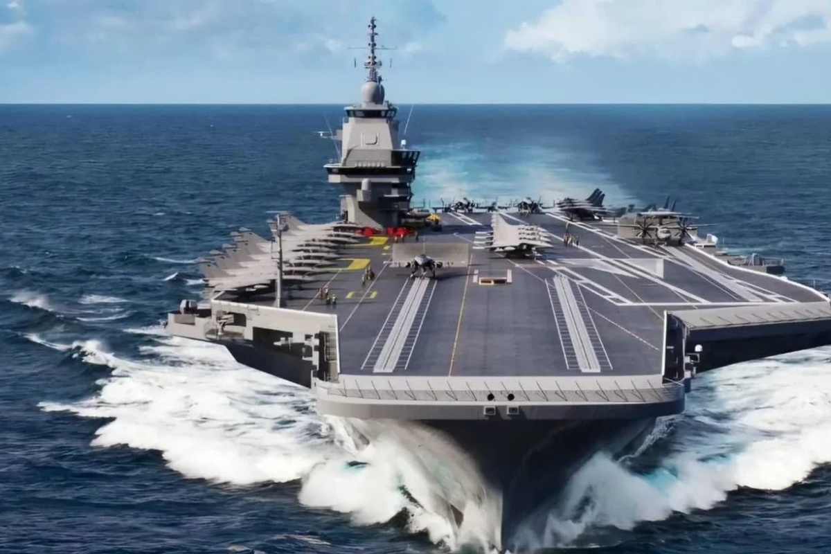 Fransa yeni uçak gemisini 2038’e kadar inşa edeceğini duyurdu