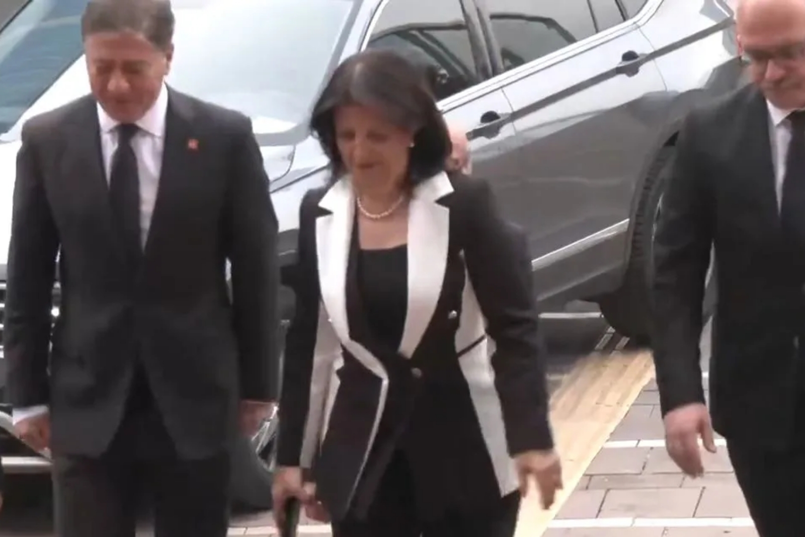 İmralı heyetinden CHP Genel Başkanı Özgür Özel'e ziyaret