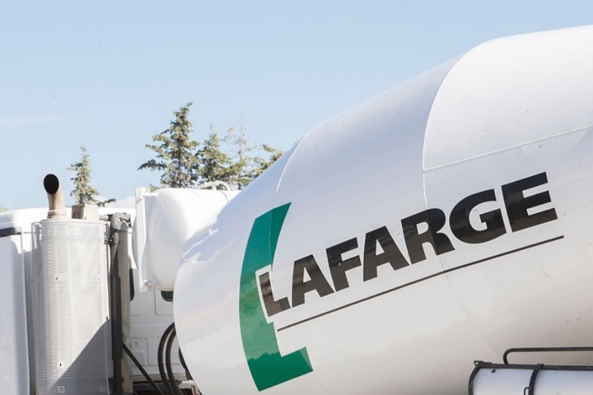 Lafarge’ın DEAŞ davasında yargılama bitti, yöneticilere 8 yıla kadar hapis istendi ancak kritik soru cevapsız kaldı