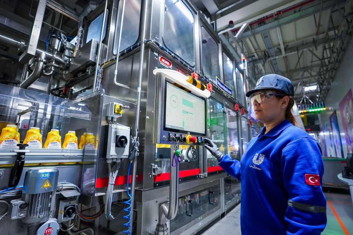 Unilever Türkiye Ülke Başkanı Orhonoğlu, son 5 yılda 200 milyon euronun üzerinde yatırım, 700 milyon doların üzerinde ihracat yaptıklarını söyledi