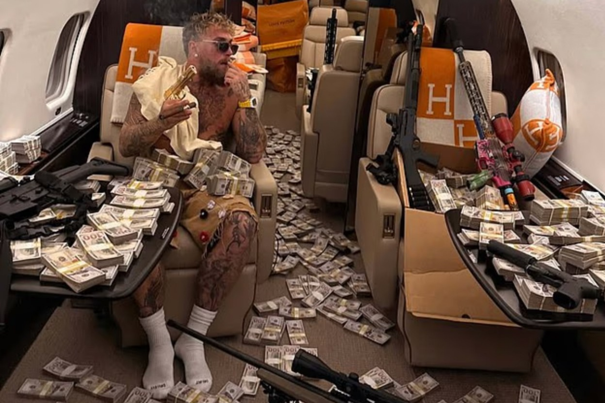 Jake Paul, nakavt sonrası uçakta 8 milyar TL’lik fotoğrafla gündem oldu