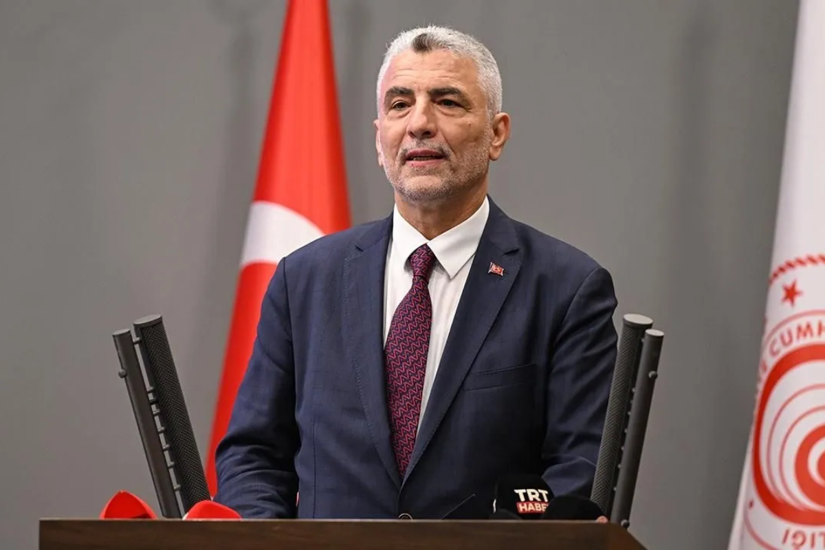 Ticaret Bakanı Ömer Bolat'tan BYD'ye yönelik ithalat engellemesi iddiasına yalanlama