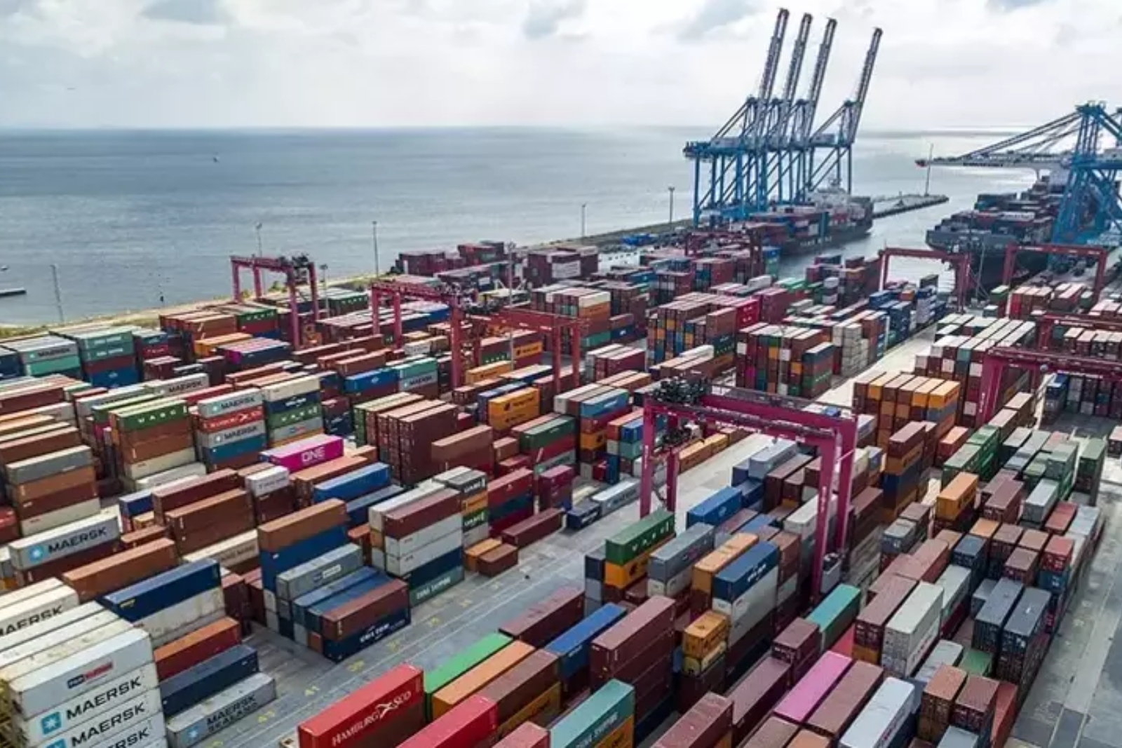 KOBİ'ler 2024'te ihracatın yüzde 29,6'sını, ithalatın yüzde 15,9'unu yaptı