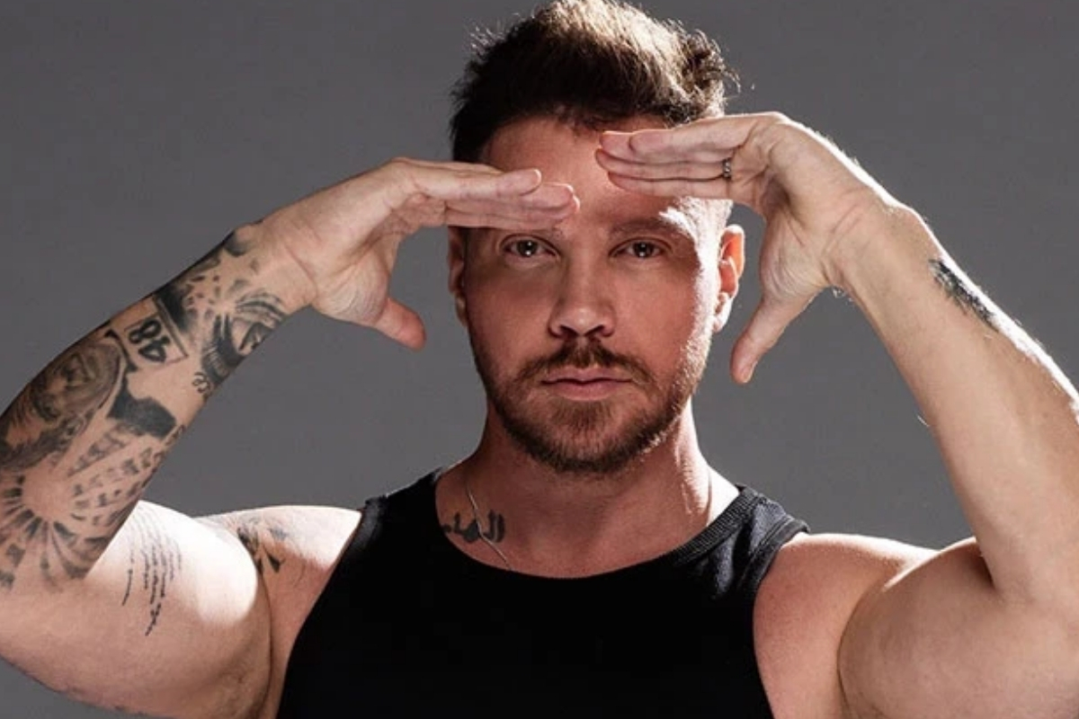 Sinan Akçıl’a 10 yıldır yediemin otoparkında bekleyen minibüsü nedeniyle dava açıldı