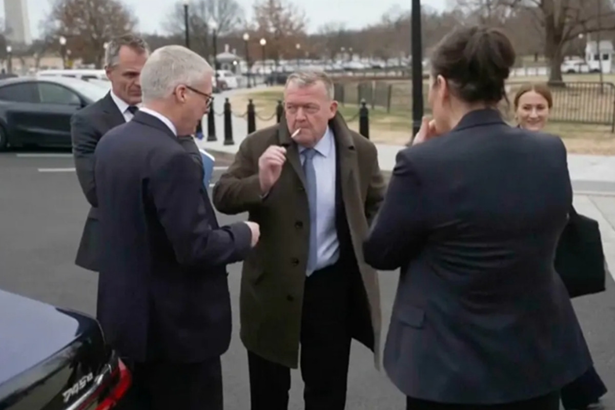 ABD’de Grönland temasları sonrası Beyaz Saray önünde çekilen sigara videosu sosyal medyayı karıştırdı