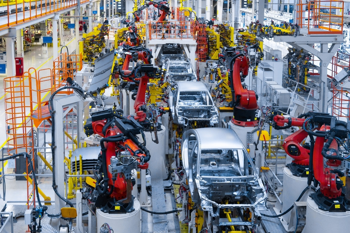 Otomotiv sektörü 2025’te 41,5 milyar dolarla rekor kırdı, 2026 ihracat hedefini 43 milyar dolar olarak belirledi