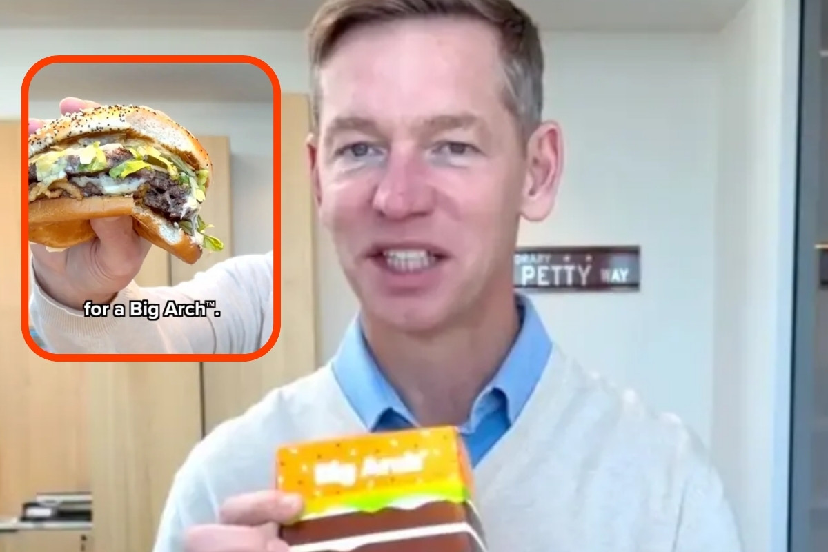 McDonald’s CEO’su Big Arch Burger’i denerken sosyal medyada alay konusu oldu