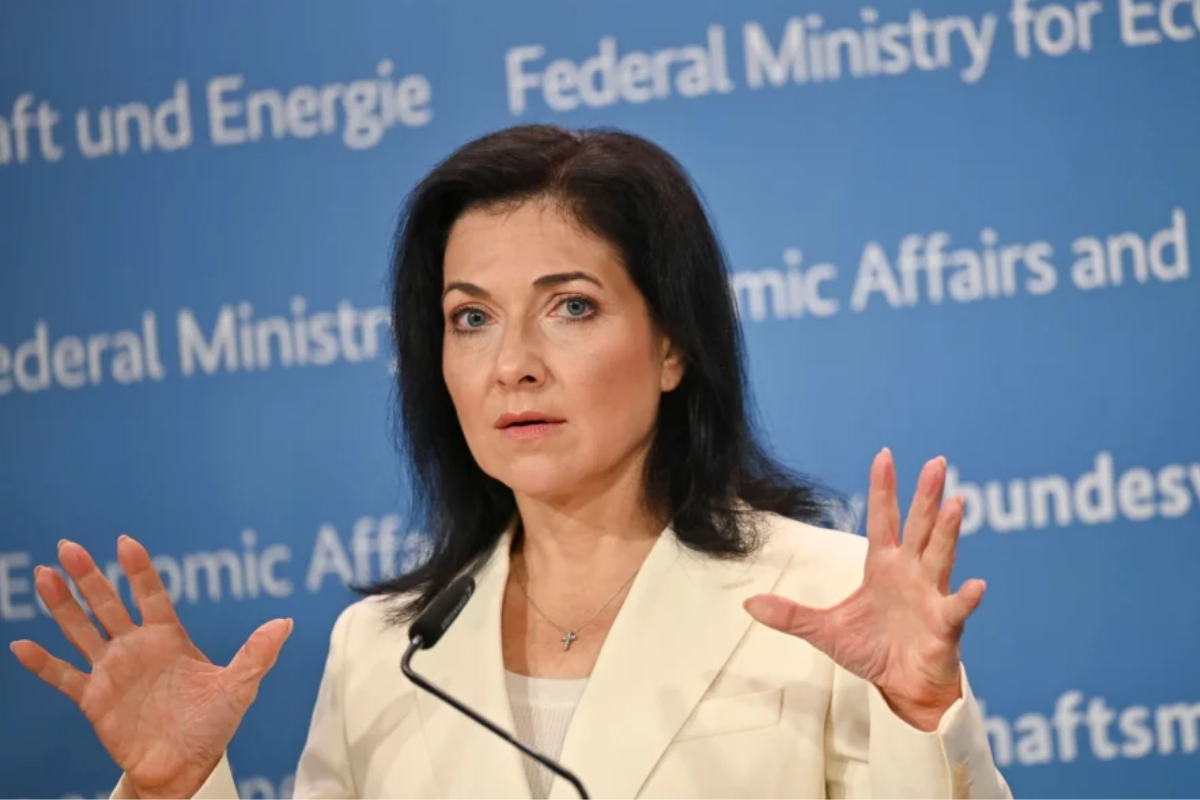 Almanya Ekonomi Bakanı Reiche enerji altyapısına saldırıların küresel etkilerine dikkati çekti