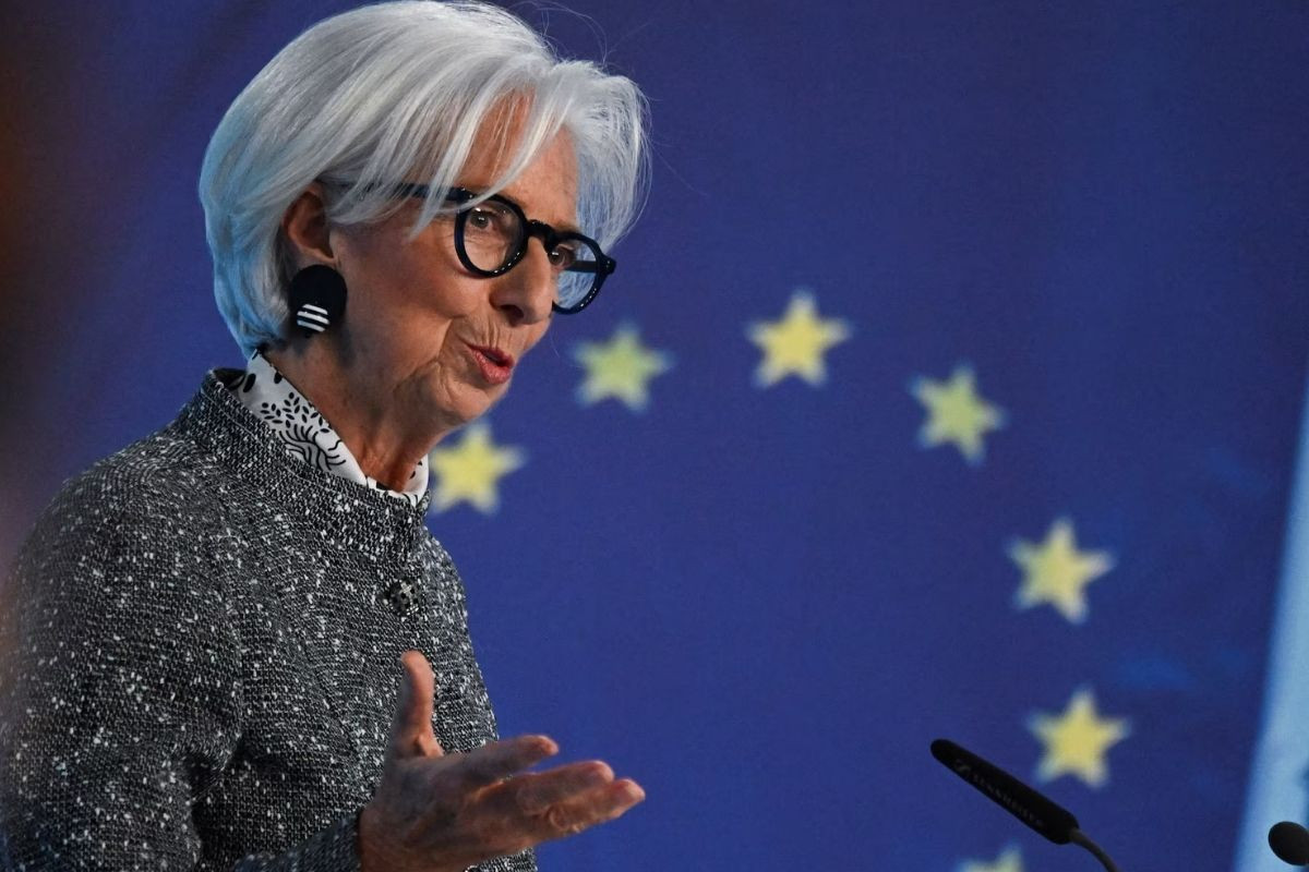 ECB Başkanı Lagarde, Orta Doğu'daki savaşın ekonomi üzerinde çifte baskı oluşturduğunu söyledi