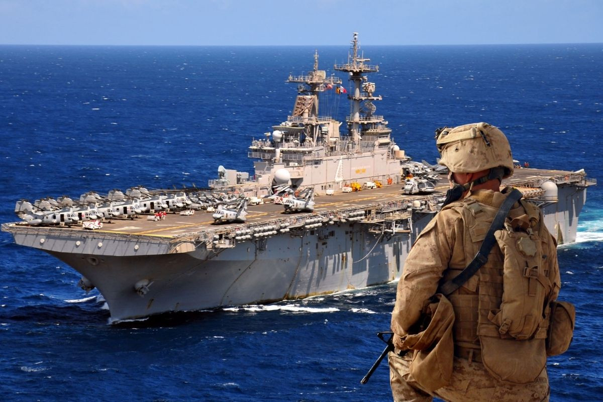 ABD'nin Orta Doğu'ya üç savaş gemisi ve 2 bin 500 asker daha konuşlandıracağı iddia edildi