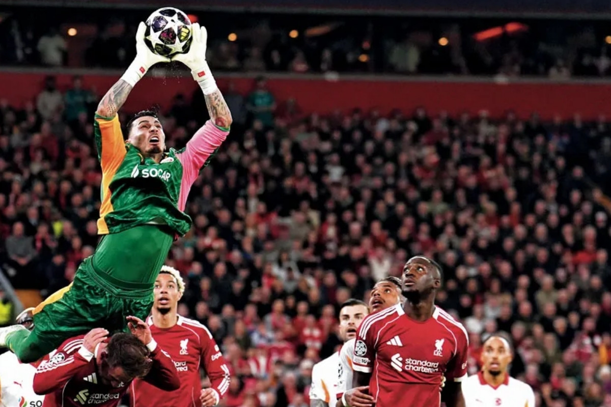 Liverpool maçında devleşen Uğurcan Çakır’a Premier Lig devleri talip oldu