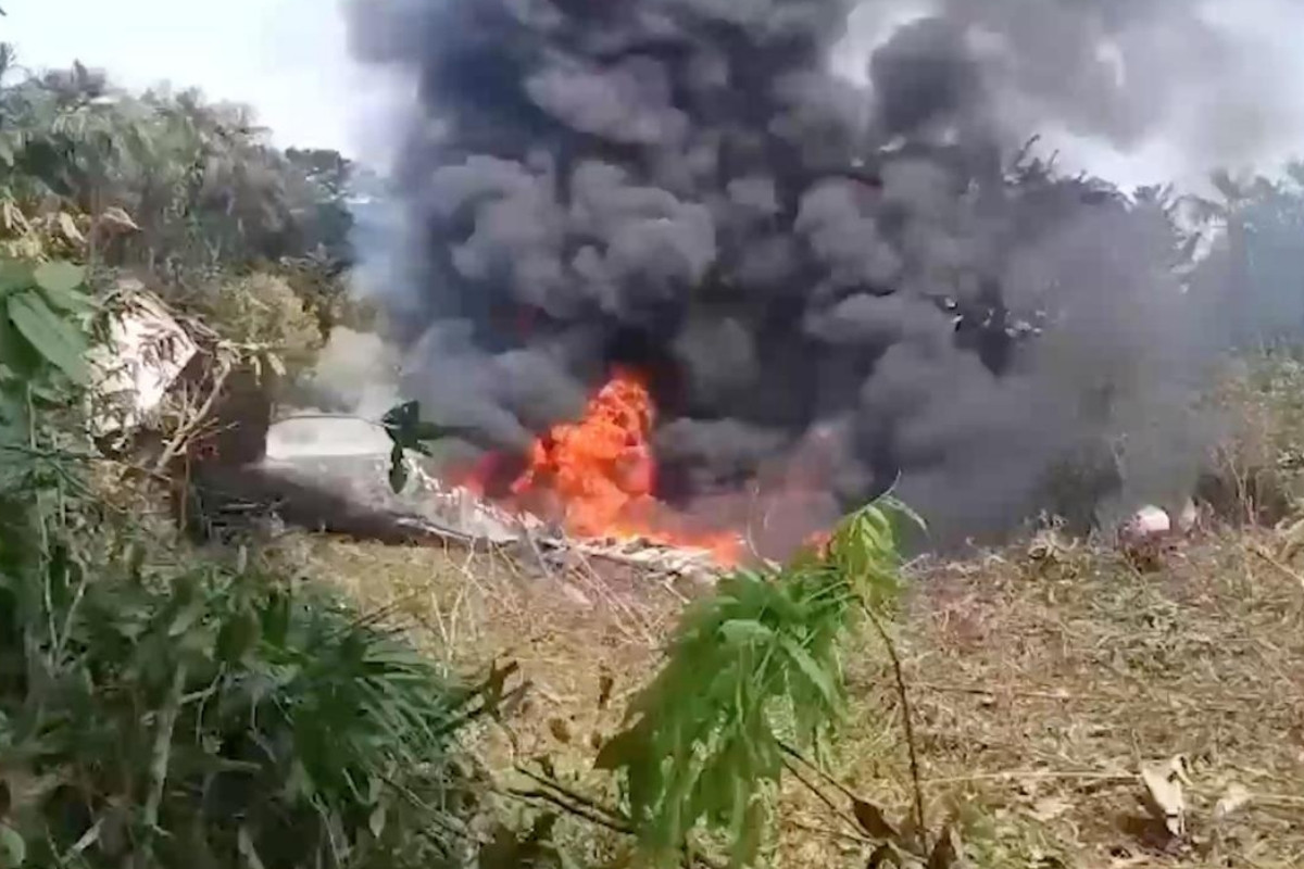 Kolombiya'da askeri nakliye uçağının düşmesi sonucu ölenlerin sayısı yükseldi