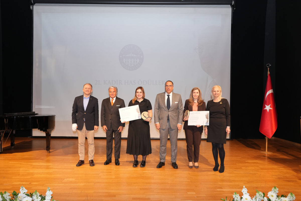 21'inci Kadir Has ödülleri sahiplerini buldu