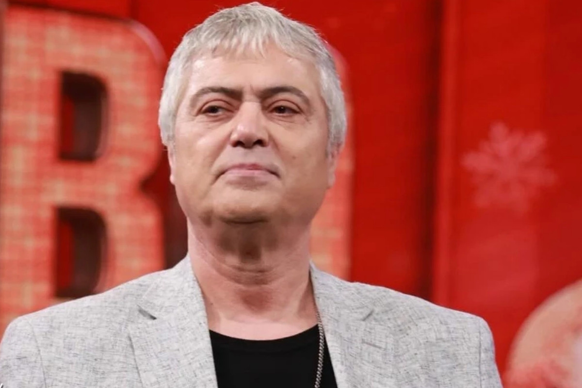 Cengiz Kurtoğlu, yüksek tansiyon ve burun kanaması şikâyetiyle hastaneye kaldırıldı, iki damarından biri stentle açıldı