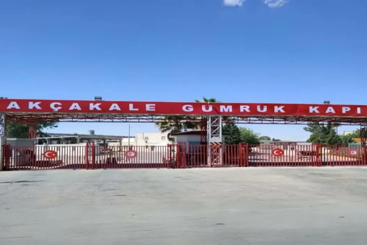 Suriye ile ticaret yapan ŞUTSO üyelerine Akçakale Gümrük Kapısı'ndan geçiş kolaylığı getirildi