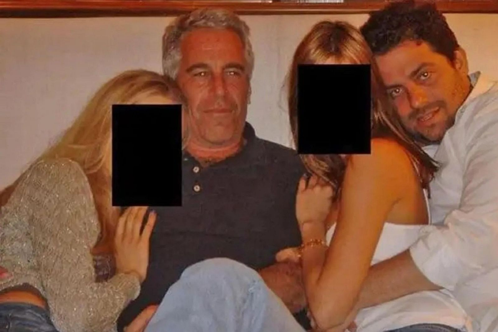 Epstein'in ABD'li mankenlik ajansının temsilcisiyle yazışmaları ortaya çıktı